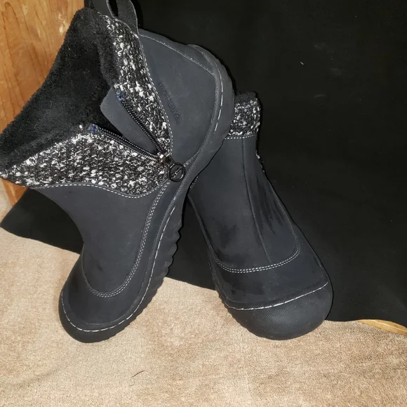 Jambu | Booties - Picture 1 of 9